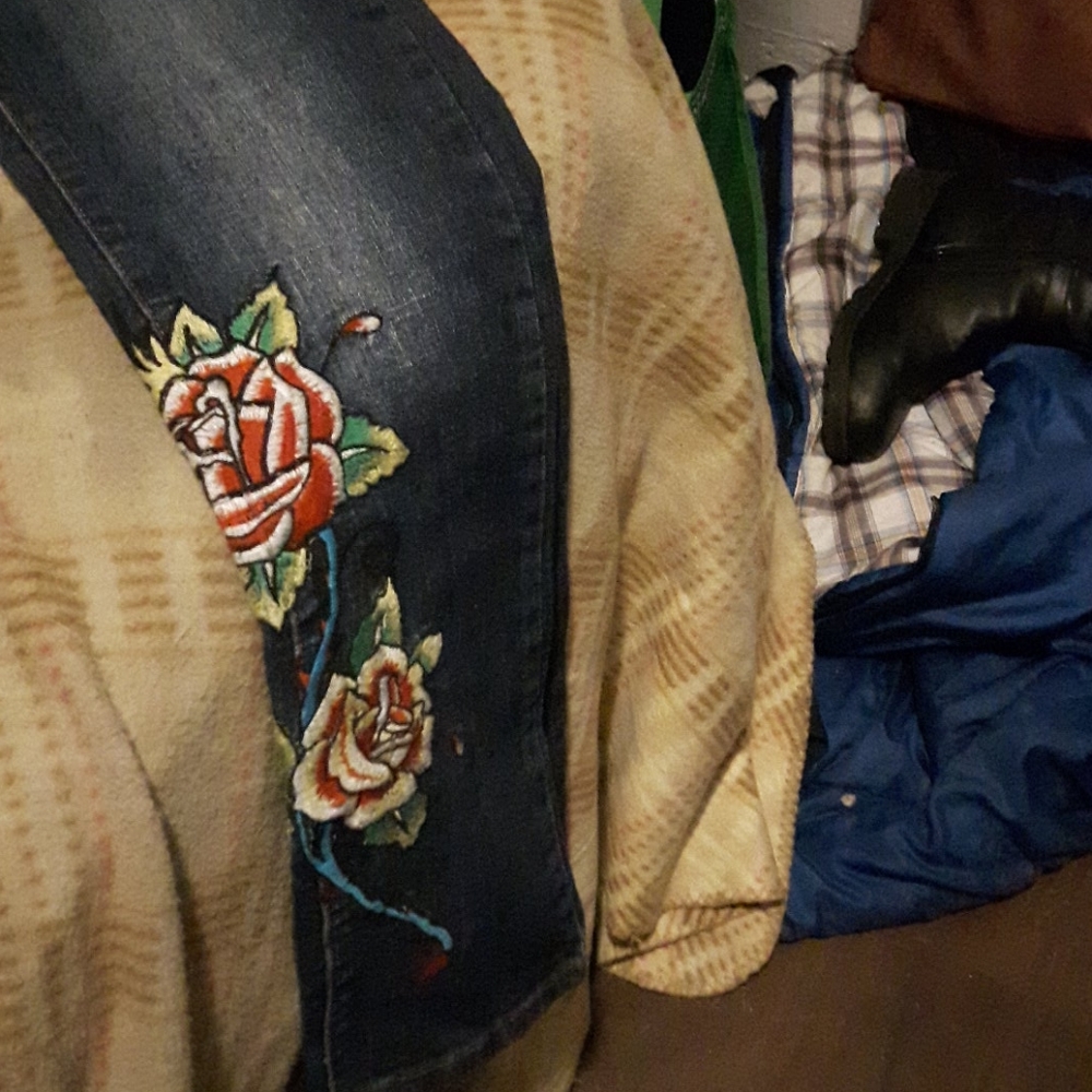 Pants - Picture 3 of 4